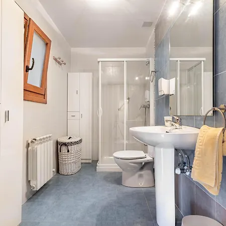 Uribe-enea Casa Sola Con Amplio Patio En Con Visita A Bodega, Siempre Sujeta A Disponibilidad