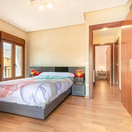 Uribe-enea Casa Sola Con Amplio Patio En Con Visita A Bodega, Siempre Sujeta A Disponibilidad 펜션 *