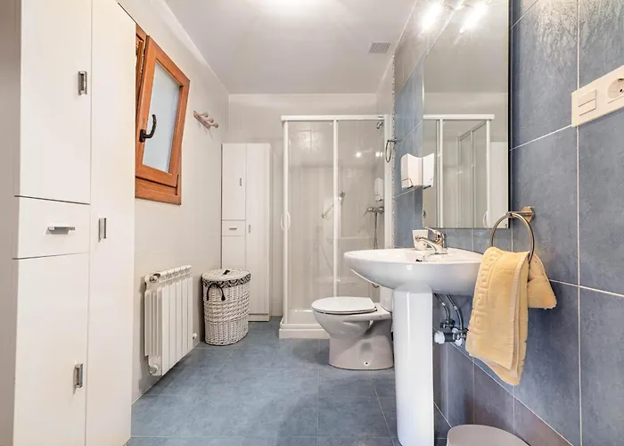 Uribe-enea Casa Sola Con Amplio Patio En Con Visita A Bodega, Siempre Sujeta A Disponibilidad