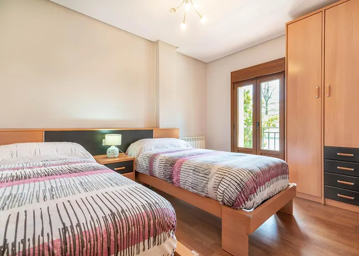 Uribe-enea Casa Sola Con Amplio Patio En Con Visita A Bodega, Siempre Sujeta A Disponibilidad *