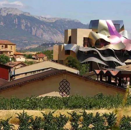 Uribe-enea Casa Sola Con Amplio Patio En Con Visita A Bodega, Siempre Sujeta A Disponibilidad