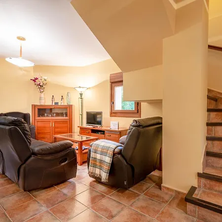 Uribe-enea Casa Sola Con Amplio Patio En Con Visita A Bodega, Siempre Sujeta A Disponibilidad Elciego